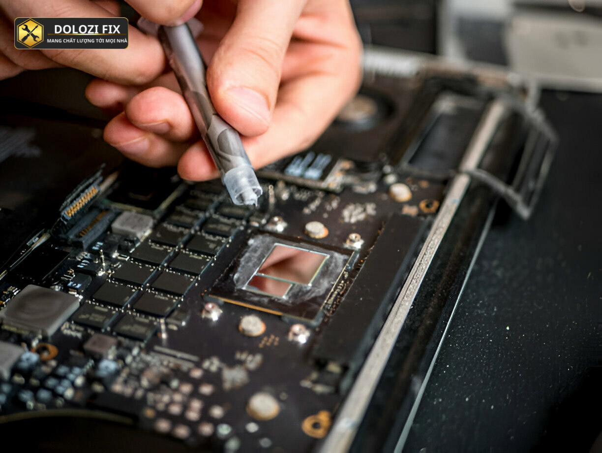 Keo Tản Nhiệt Là Gì? Tại Sao Cần Sử Dụng? Keo Tản Nhiệt Là Gì? Tại Sao Cần Sử Dụng?