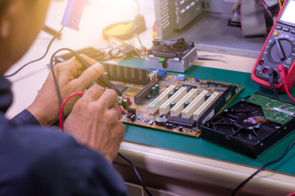 Dịch vụ sửa máy tính Dĩ An